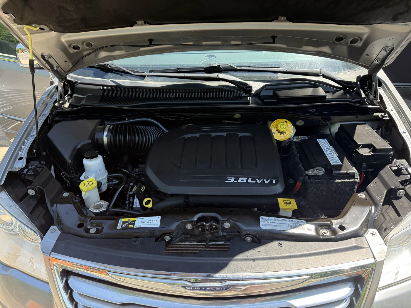 The same Chrysler 3.6 liter engine bay cleaned and dressed
